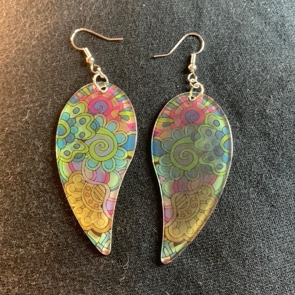 Jewelry - NWT Floral Earrings